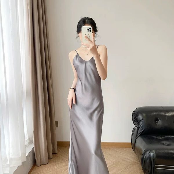 High-end private custom 45 degree diagonal cut double straps cross champagne temperament slim-fit waist fishtail acetate satin halter dress for summer - Image 5