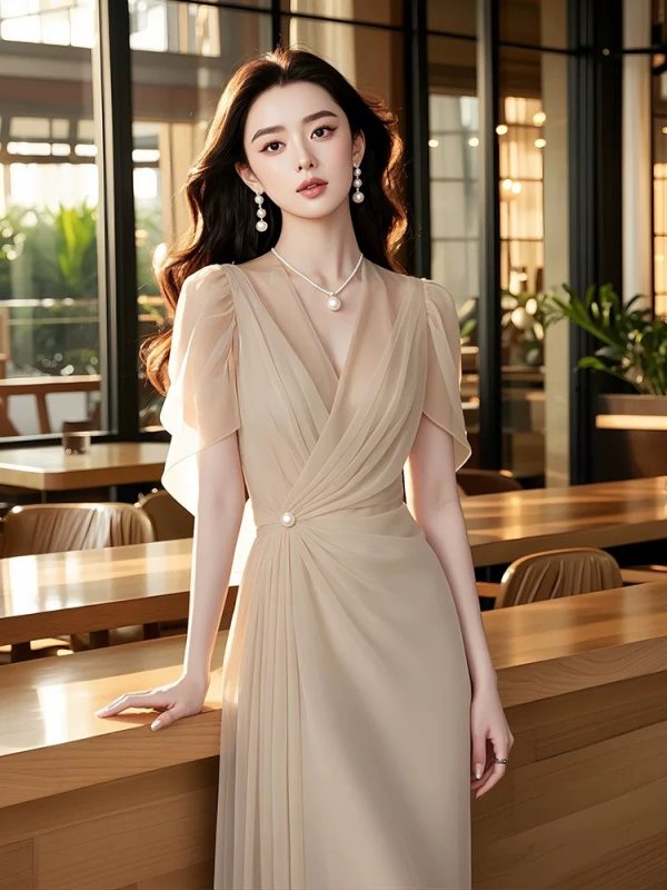 High-end private custom French style V-neck dress - Image 2